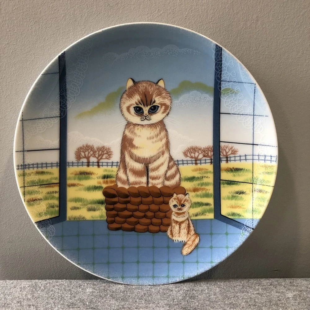 Vintage Artmark Porcelain Plate Cat Kitten Blue Sky Fields Decor Japan 7 3/4